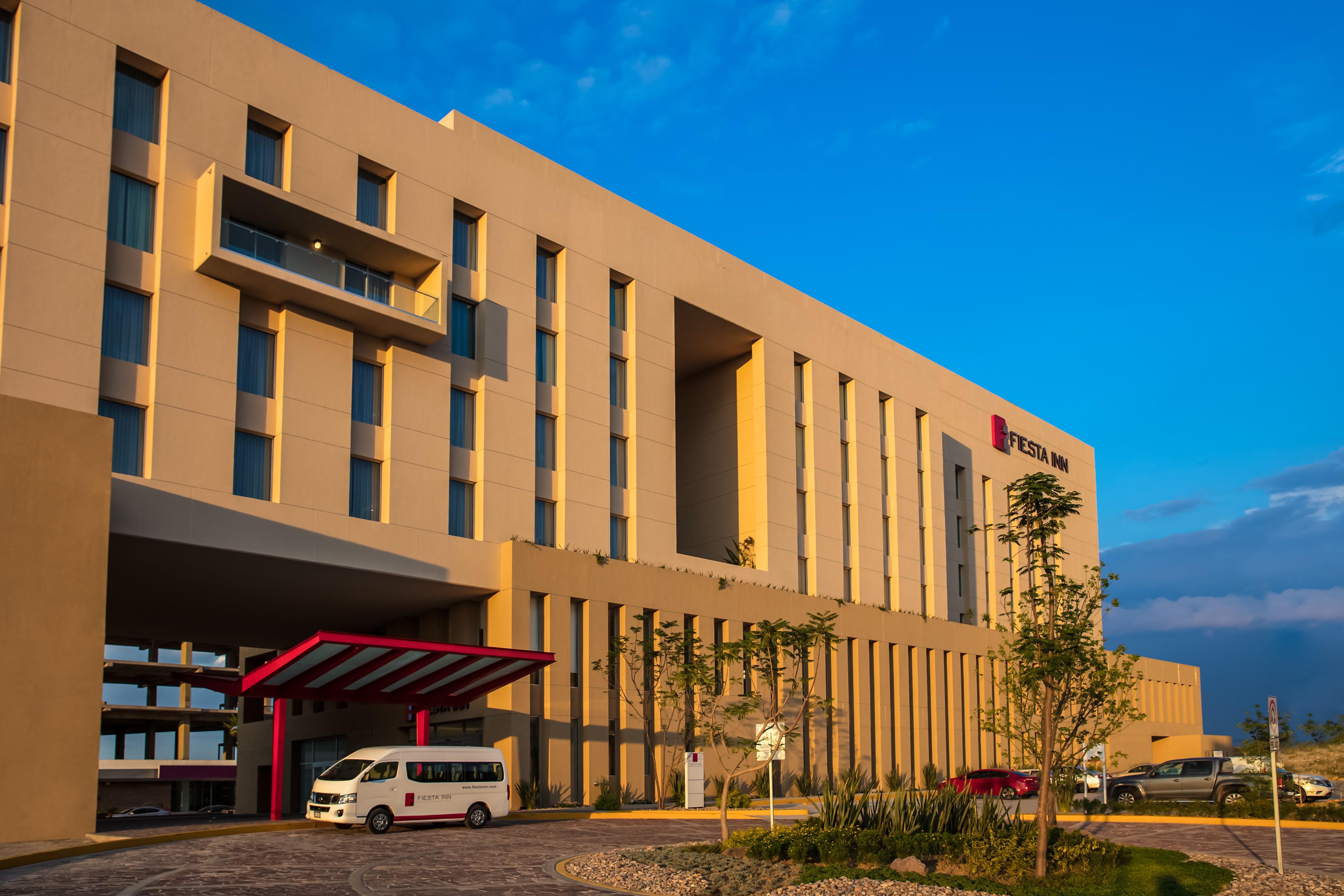 Fiesta Inn Silao Puerto Interior Zewnętrze zdjęcie