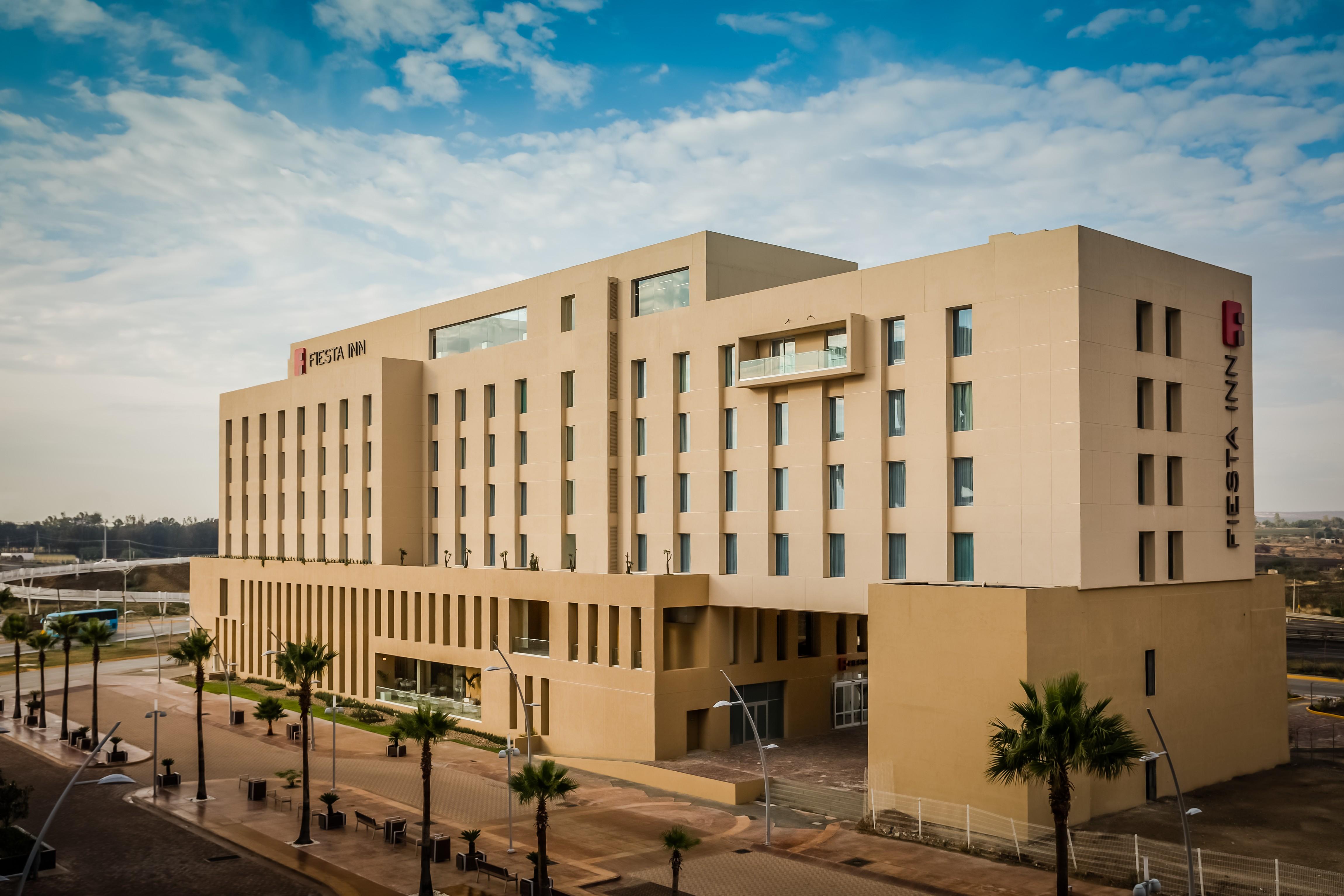 Fiesta Inn Silao Puerto Interior Zewnętrze zdjęcie