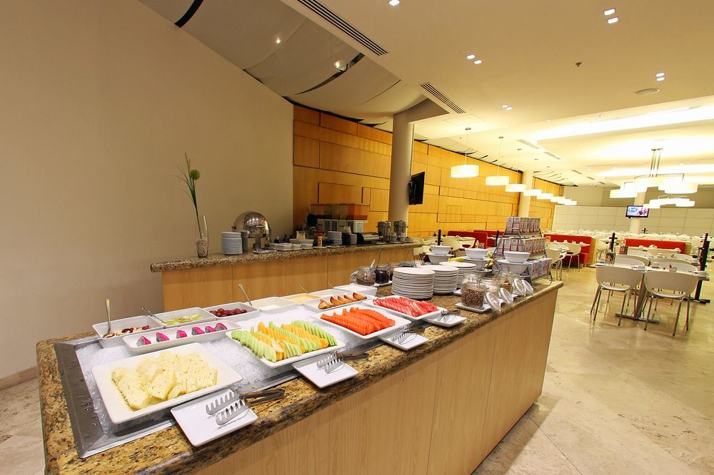 Fiesta Inn Silao Puerto Interior Zewnętrze zdjęcie
